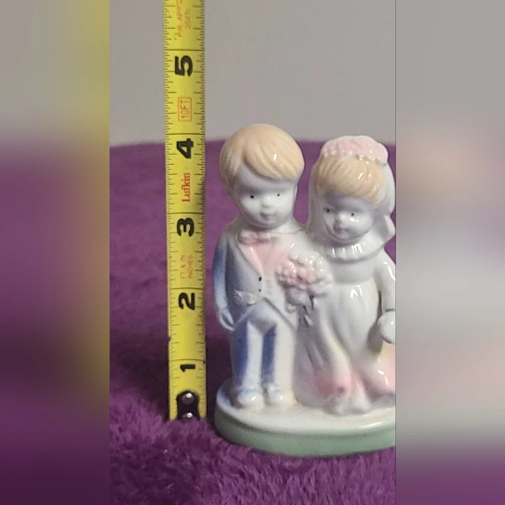 Vintage Bride & Groom Wedding Cake Porcelain Topper